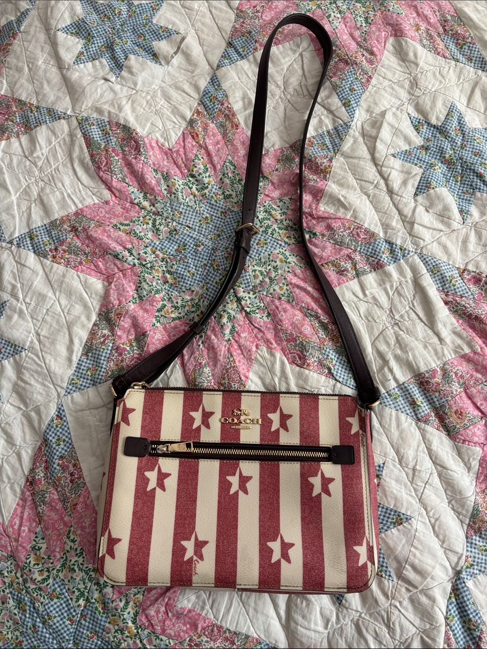 Coach Red & White Star-Stripe Crossbody Bag - Picture 1 of 6